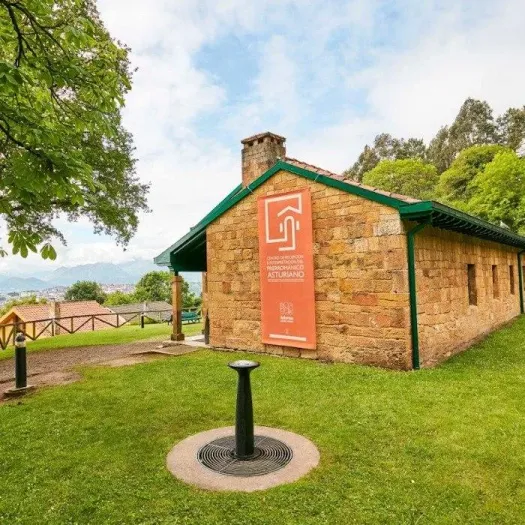 Guided tour of the Centro del Prerrománico Asturiano