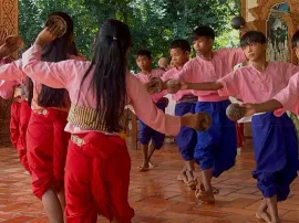 DANZA, DIGNIDAD Y ENCUENTRO. Espectáculo de danza camboyana