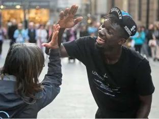 Salim Mzé Hamadi + Oulouy. "Jam session de danzas del Océano Índico y danzas urbanas afro"
