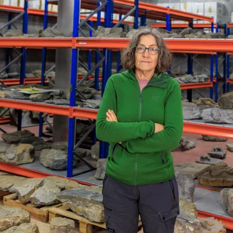 Visita a los laboratorios y litoteca con el equipo científico del MUJA