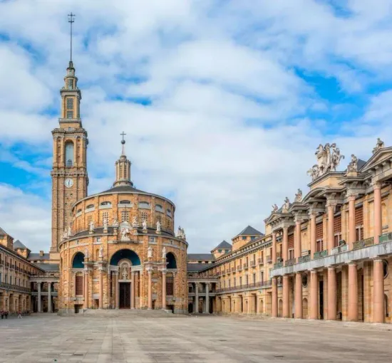 Lecture: UNIVERSIDAD LABORAL: MYTHS, TOPICS AND LEGENDS.