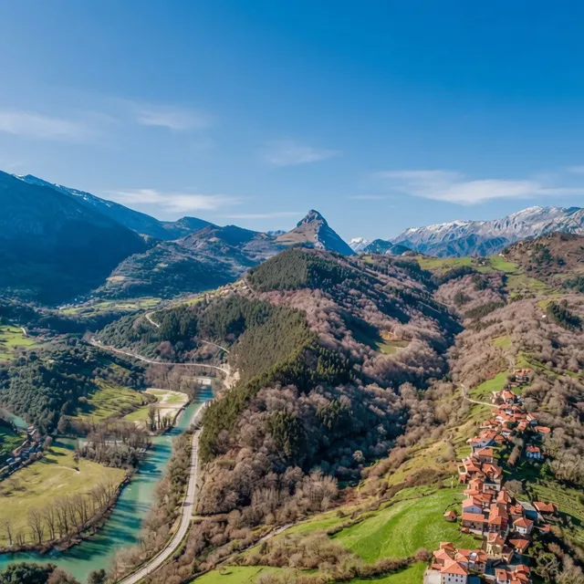 XXXVII Certamen del Queso y la Artesanía de los Picos de Europa. Peñamellera Baja Panes
