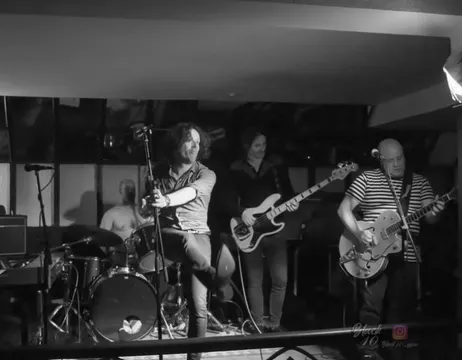 Arte en la Calle. Begoña.  SUPERSIDERS. (Garage Rock)