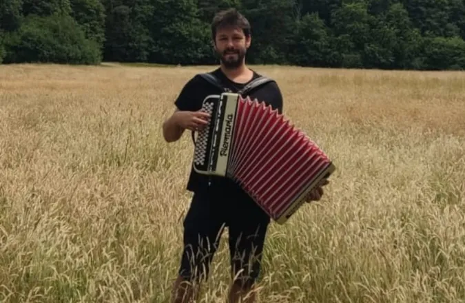 Leirana Música’l País de Nel Villanueva Folclor de Raigañu