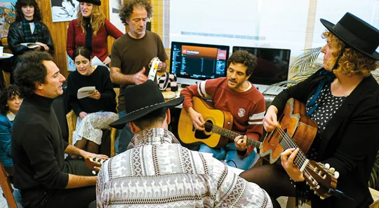 COLECTIVO OSTATUA - ENCAJA2