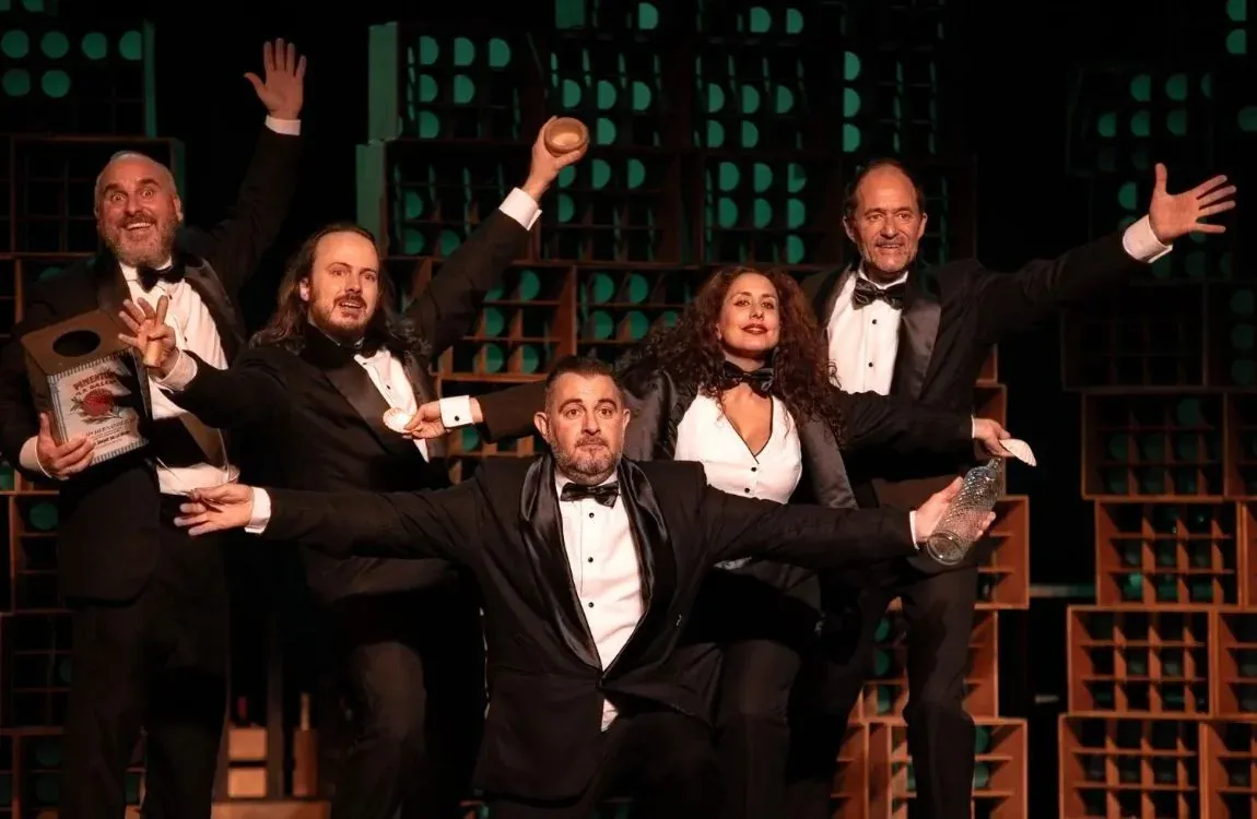 El Chigre Menguante by Saltantes Teatro