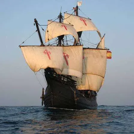 La Nao Santa María vuelve a Avilés