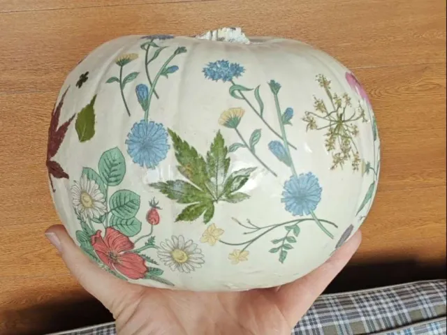 Adult Workshop: A Floral Samaín