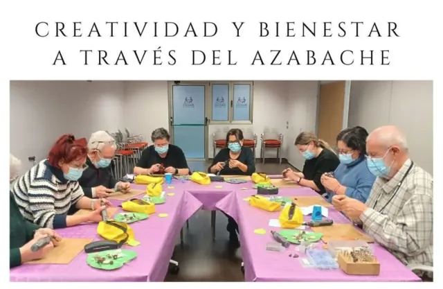 Creativity and well-being through jet from Aritíval Artesanía Azabache